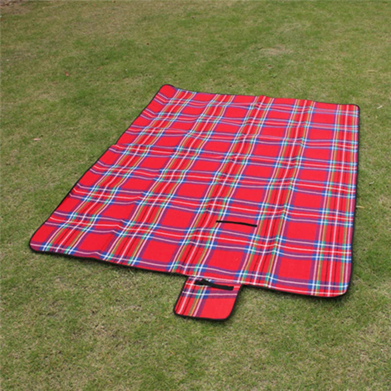 VILEAD Folding Waterproof Picnic Mat – Lightweight, Moisture-Proof Outdoor Camping Rug