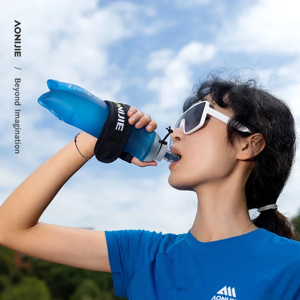 AONIJIE A7109 Handheld Water Bottle Bag Lightweight Running Hiking Hydration Holder