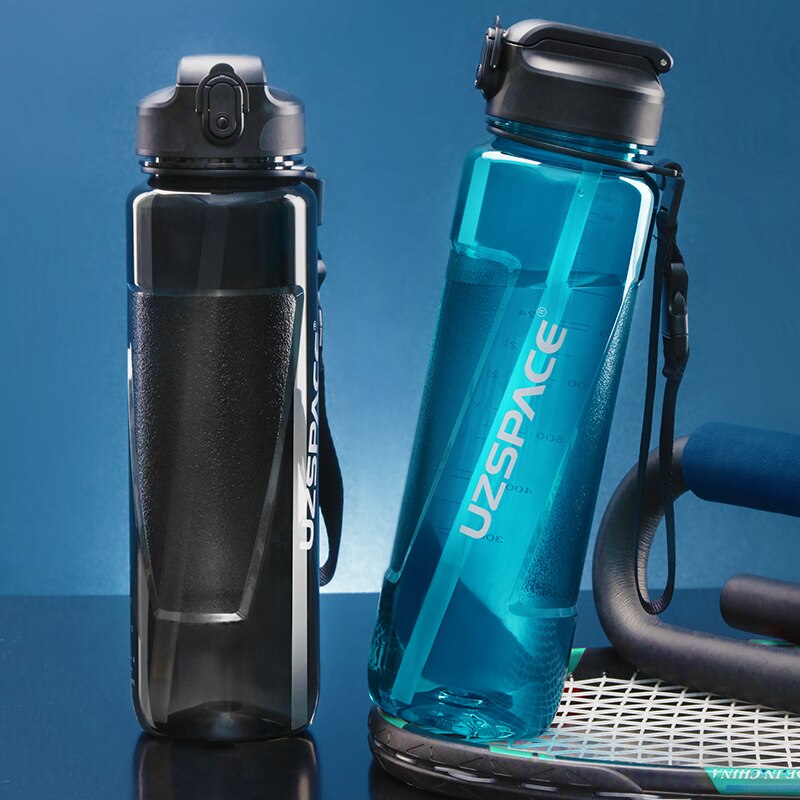 Sport Water Bottles with Straw Summer Large-capacity Tritan Plastic Portable Leakproof Drink Bottle
